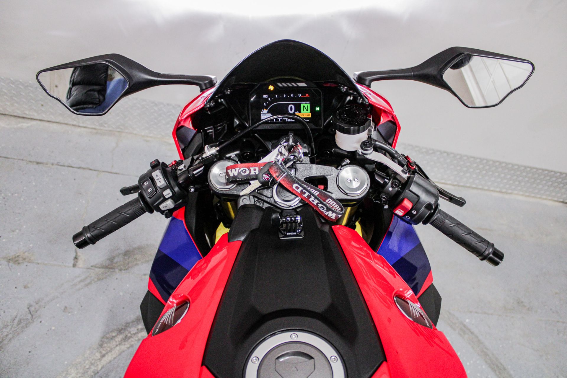 Dashboard - Photo 18