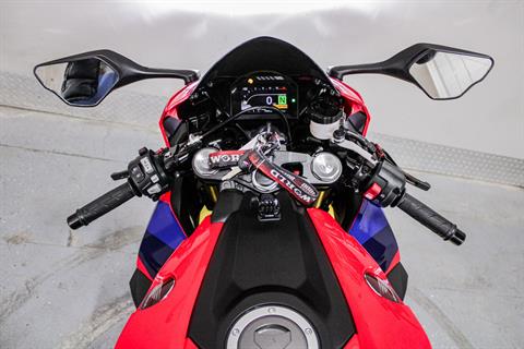 Dashboard - Photo 18