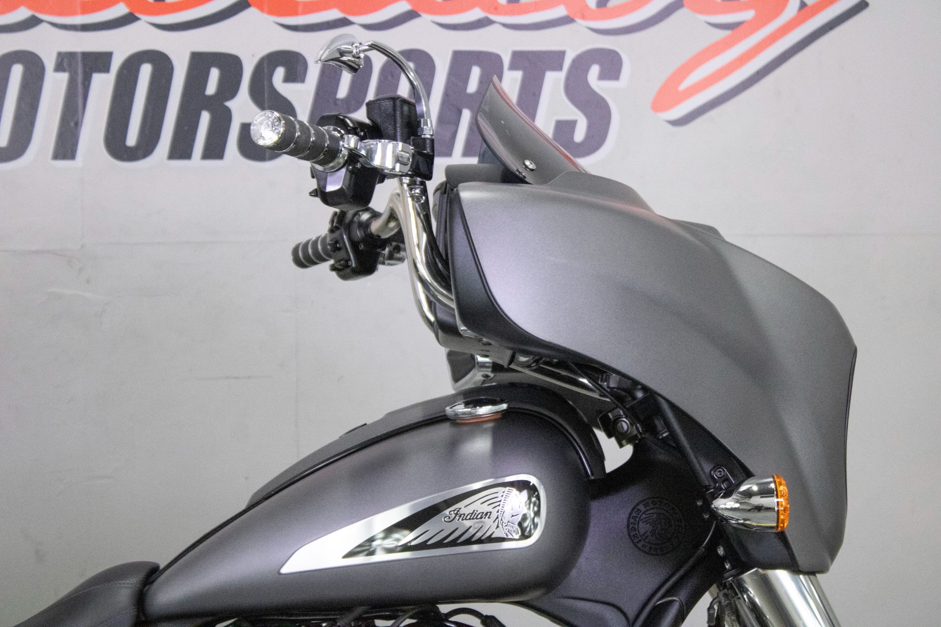 2019 Indian Motorcycle Chieftain® ABS in Sacramento, California - Photo 2