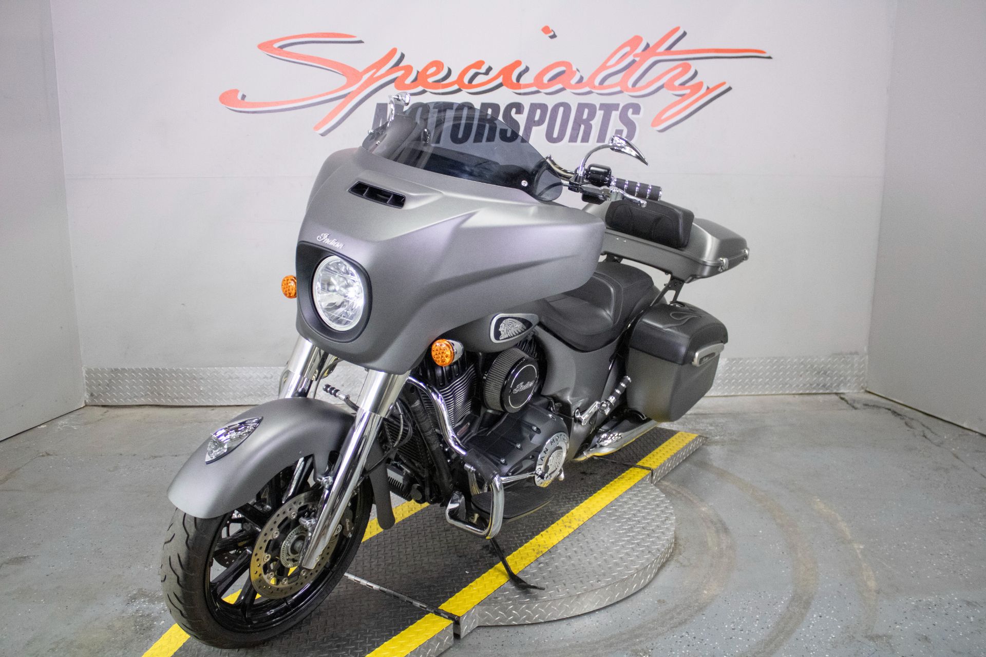 2019 Indian Motorcycle Chieftain® ABS in Sacramento, California - Photo 10