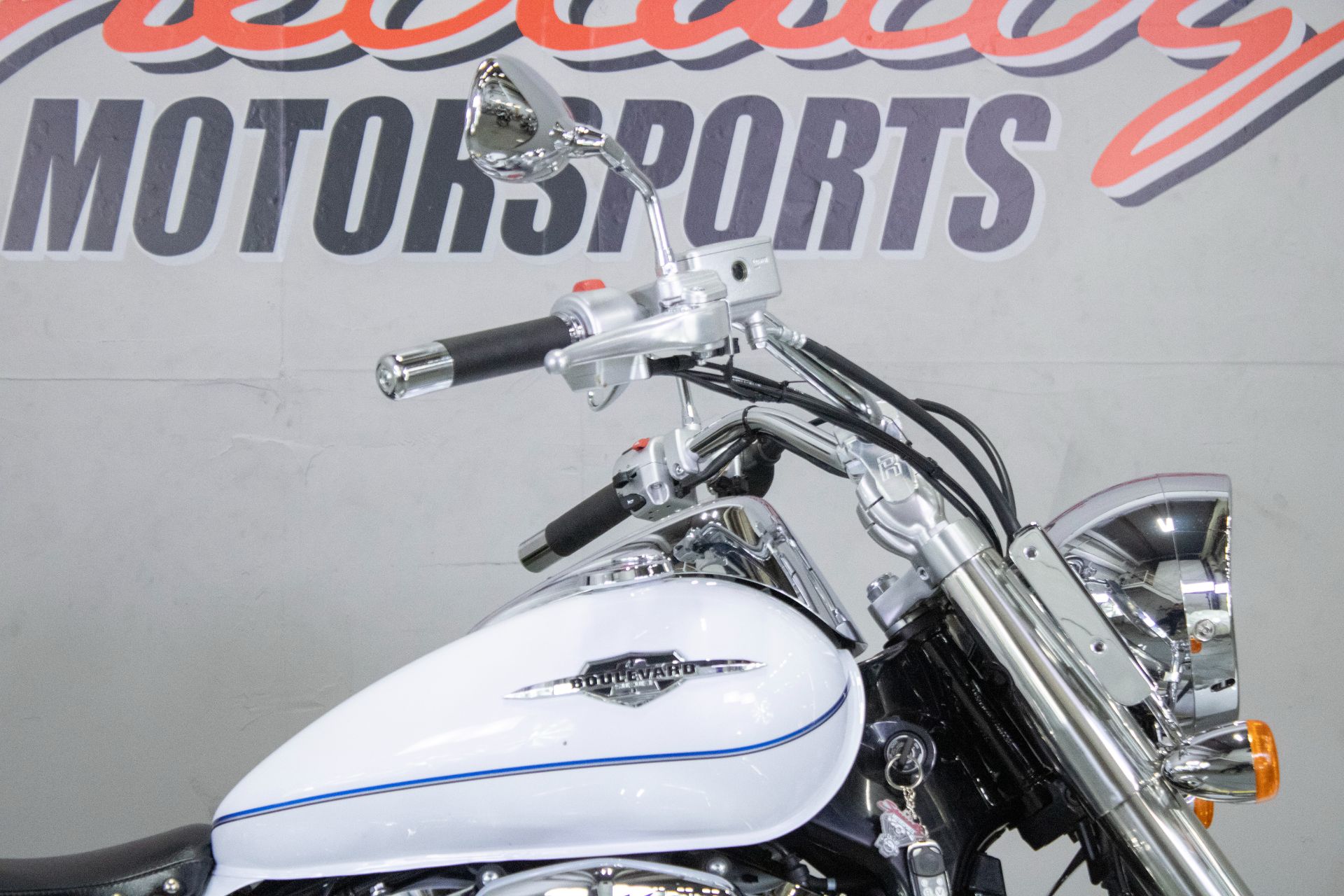 2023 Suzuki Boulevard C50T in Sacramento, California - Photo 2