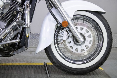 2023 Suzuki Boulevard C50T in Sacramento, California - Photo 3