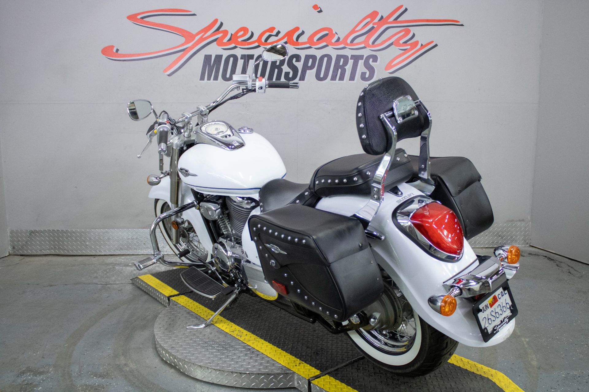 2023 Suzuki Boulevard C50T in Sacramento, California - Photo 7