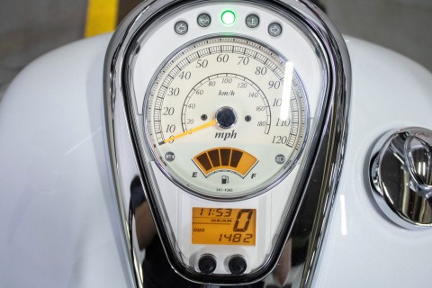 2023 Suzuki Boulevard C50T in Sacramento, California - Photo 17