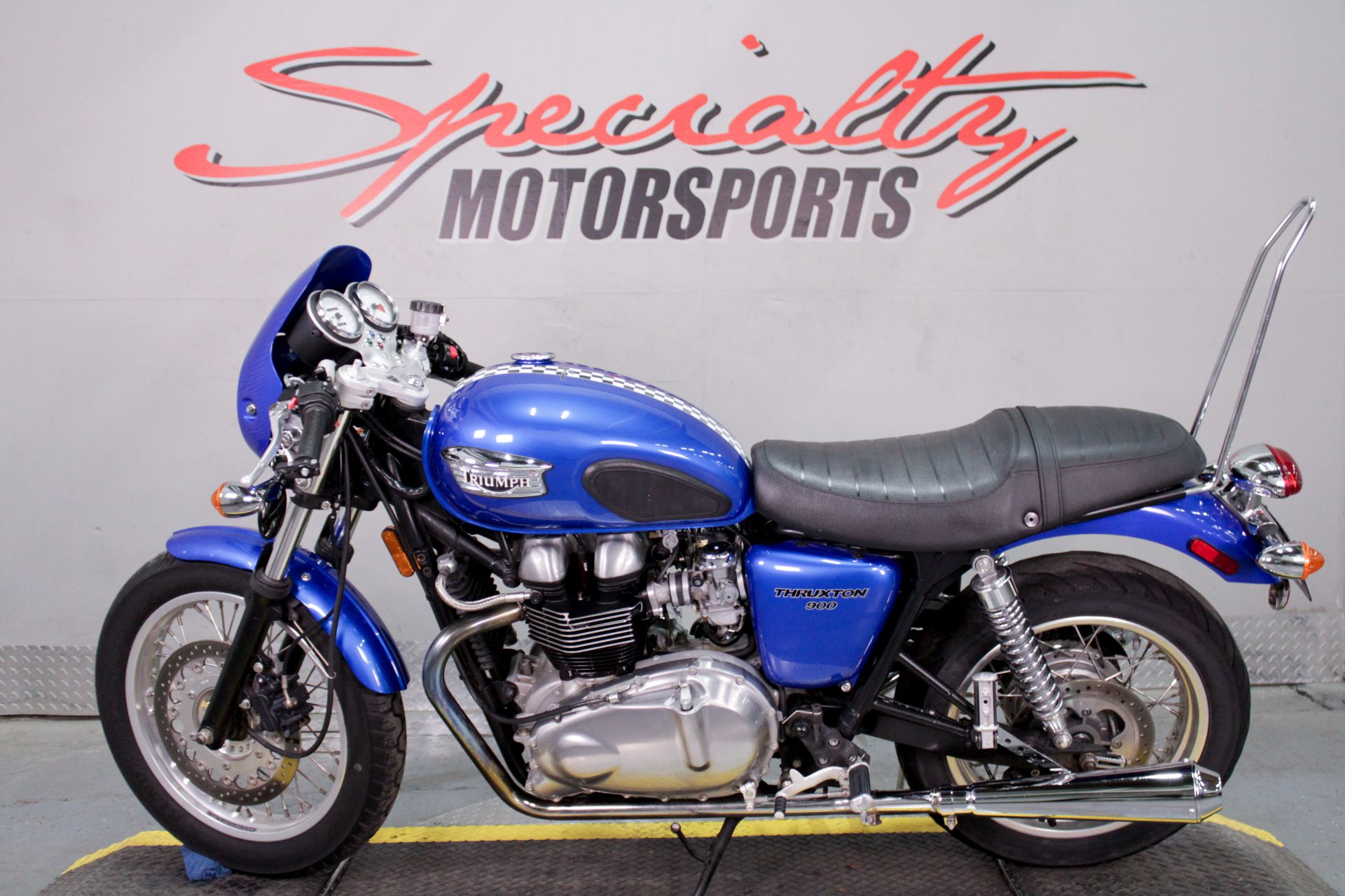 2005 Triumph Thruxton 900 in Sacramento, California - Photo 8