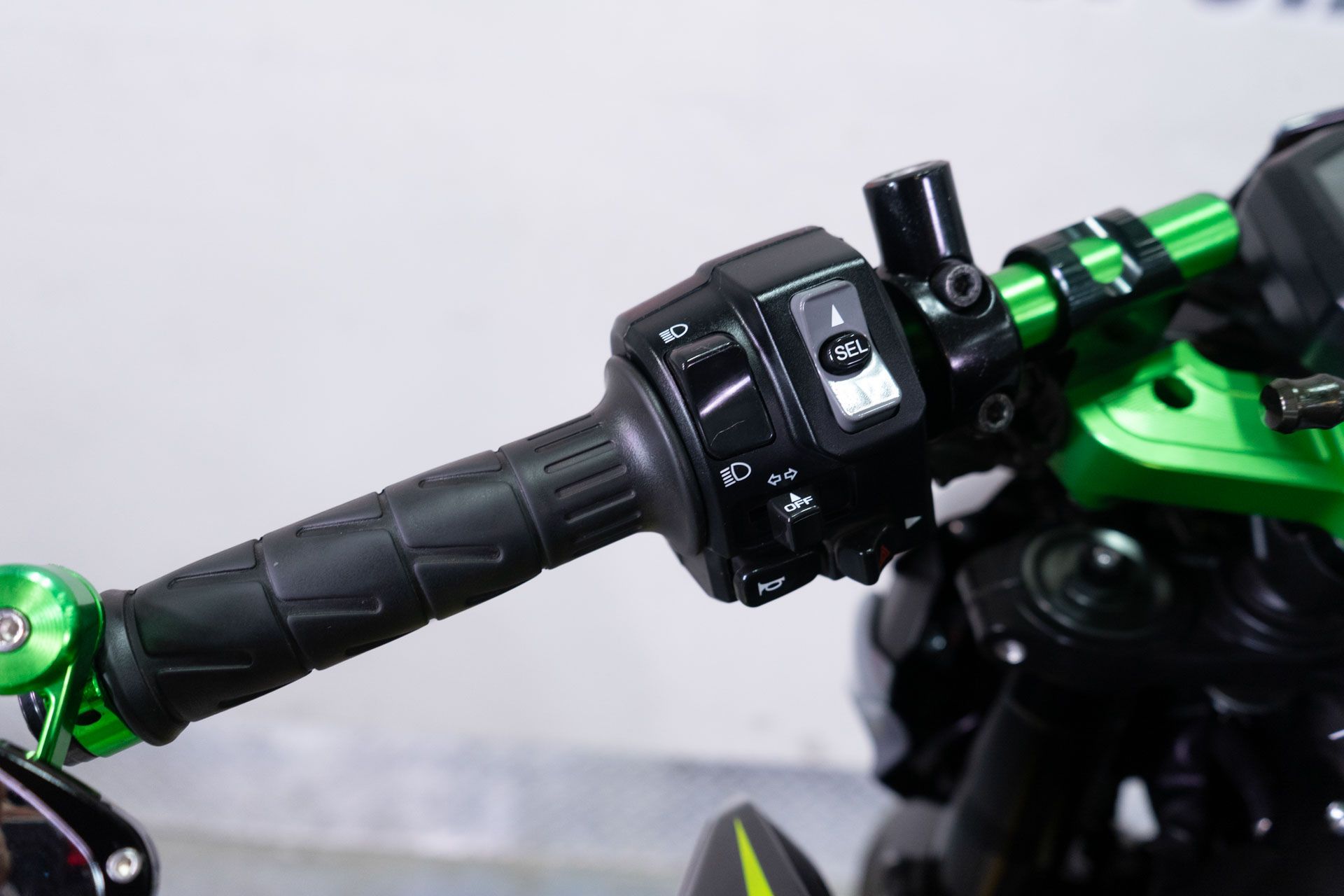 2024 Kawasaki Z900 ABS in Sacramento, California - Photo 12