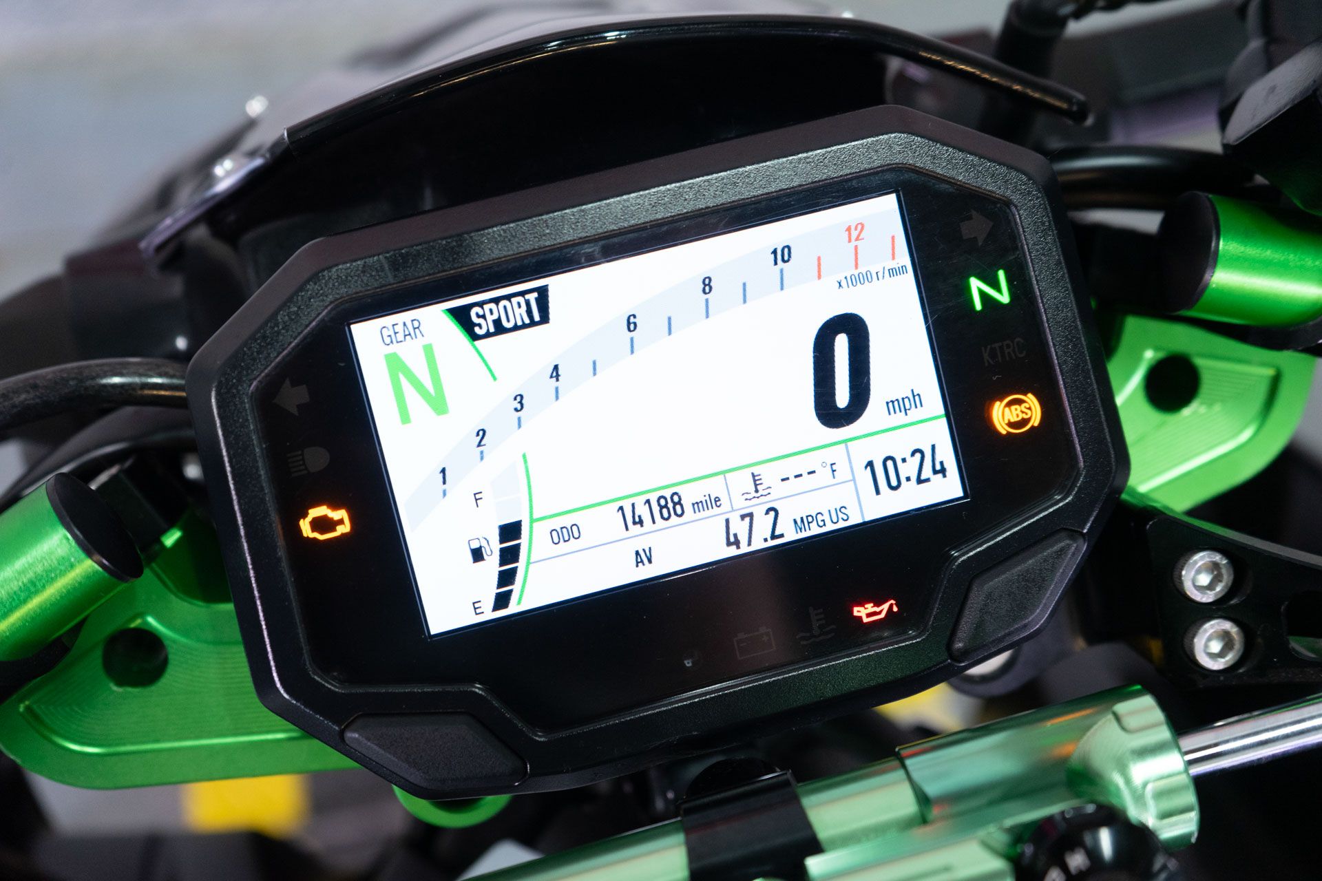 2024 Kawasaki Z900 ABS in Sacramento, California - Photo 16