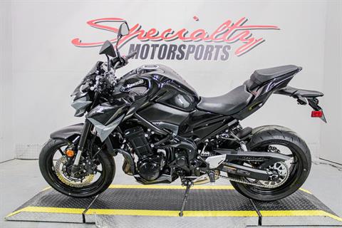 KAWA67451 - 2024 - Kawasaki - Z900 ABS Left Side - Photo 8