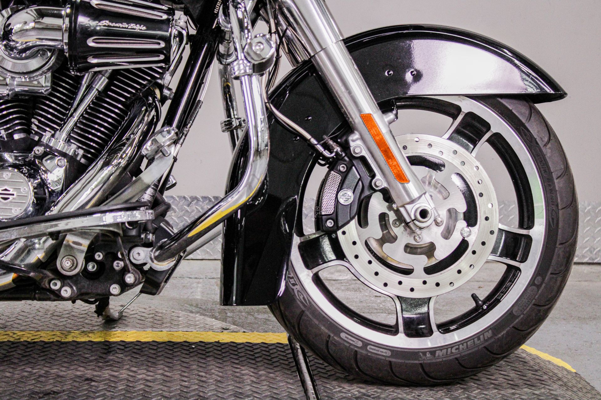 2013 Harley-Davidson Road Glide® Custom in Sacramento, California - Photo 3