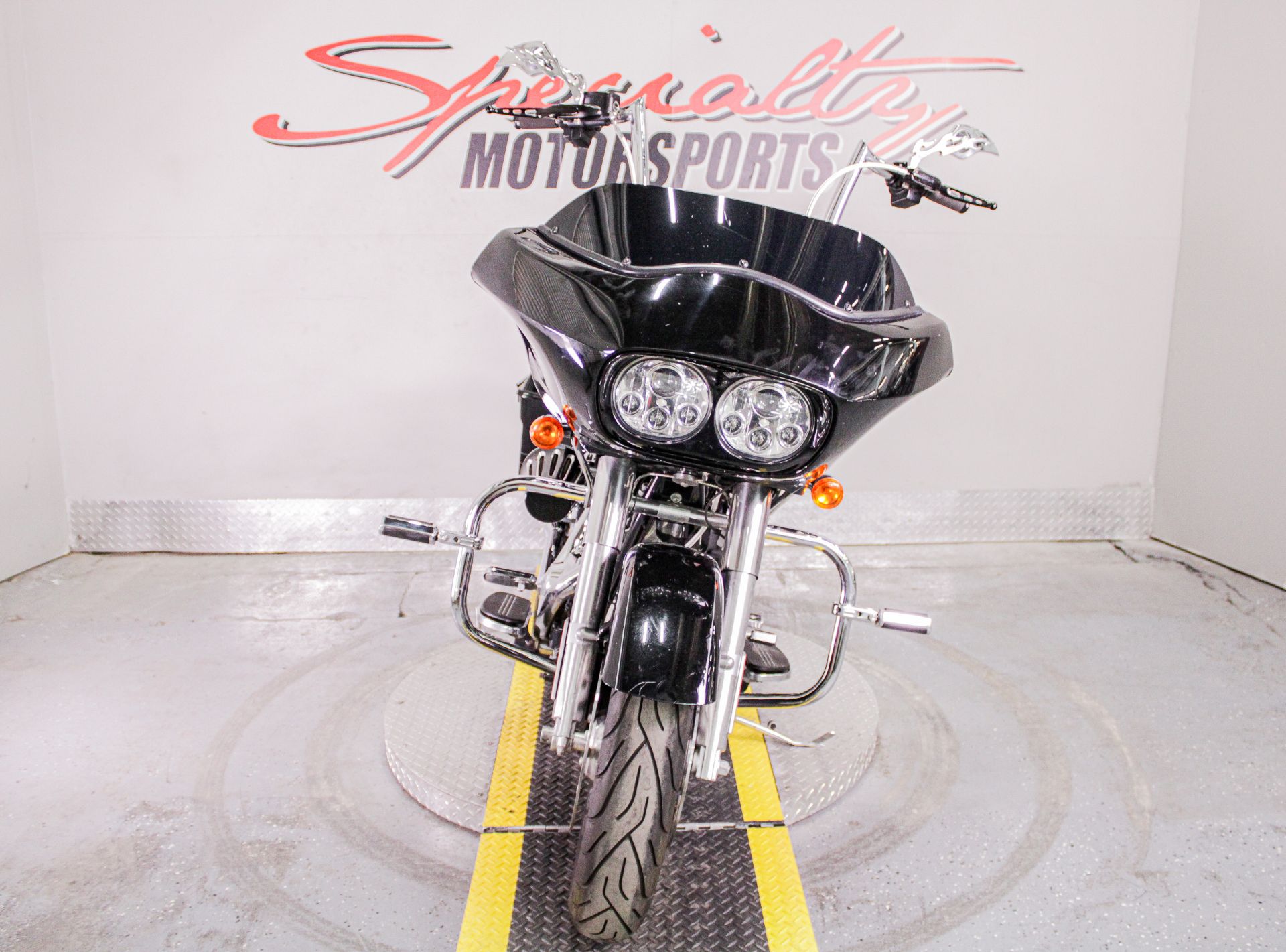 2013 Harley-Davidson Road Glide® Custom in Sacramento, California - Photo 11