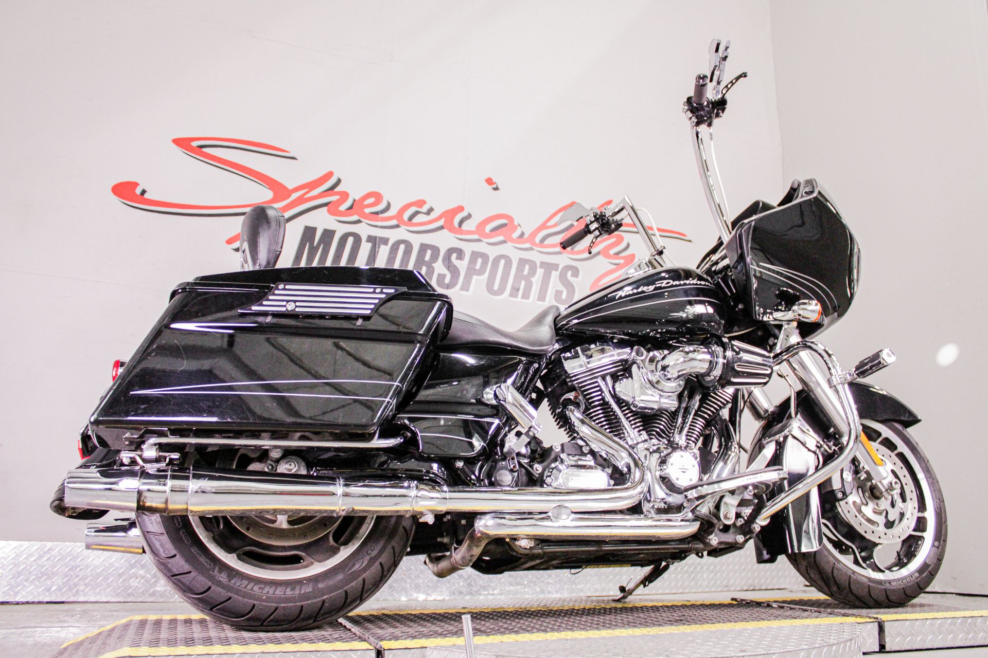 2013 Harley-Davidson Road Glide® Custom in Sacramento, California - Photo 14