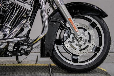 2013 Harley-Davidson Road Glide® Custom in Sacramento, California - Photo 3