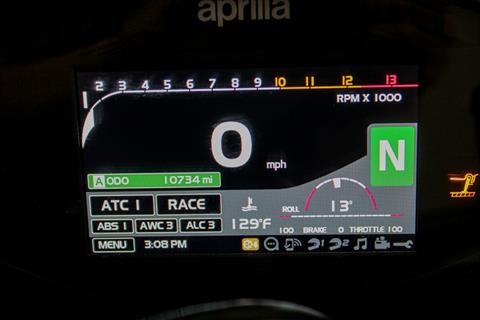 2020 Aprilia Tuono V4 1100 RR ABS in Sacramento, California - Photo 17