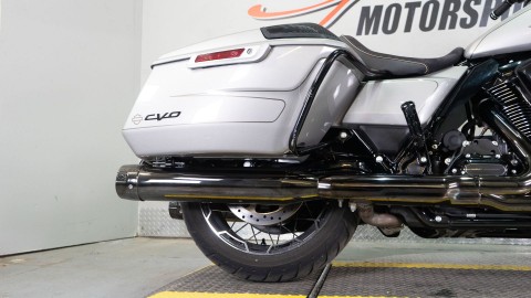 2023 Harley-Davidson CVO™ Road Glide® in Sacramento, California - Photo 9