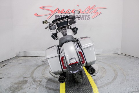 2023 Harley-Davidson CVO™ Road Glide® in Sacramento, California - Photo 6