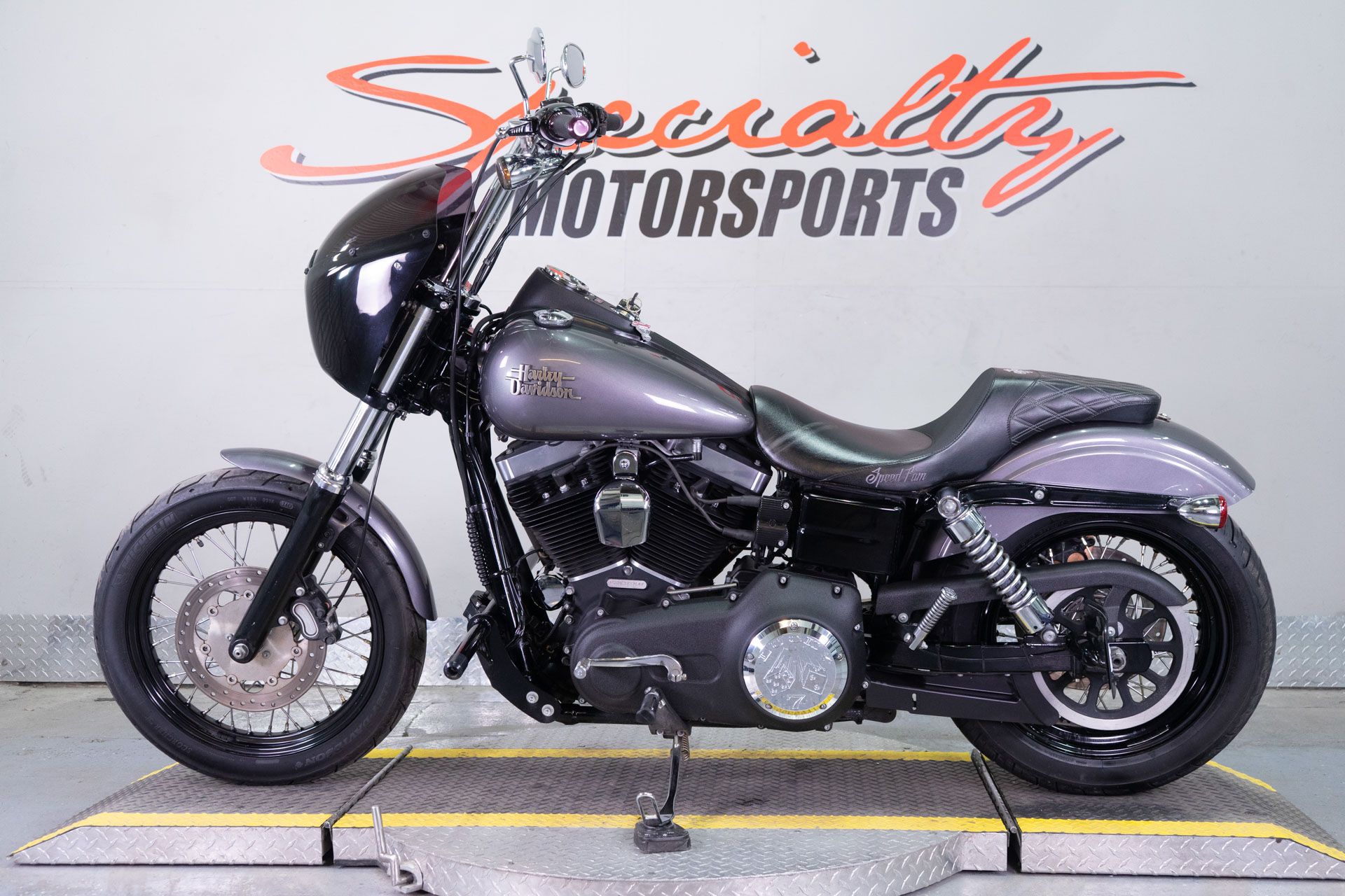 2014 Harley-Davidson Dyna® Street Bob® in Sacramento, California - Photo 4