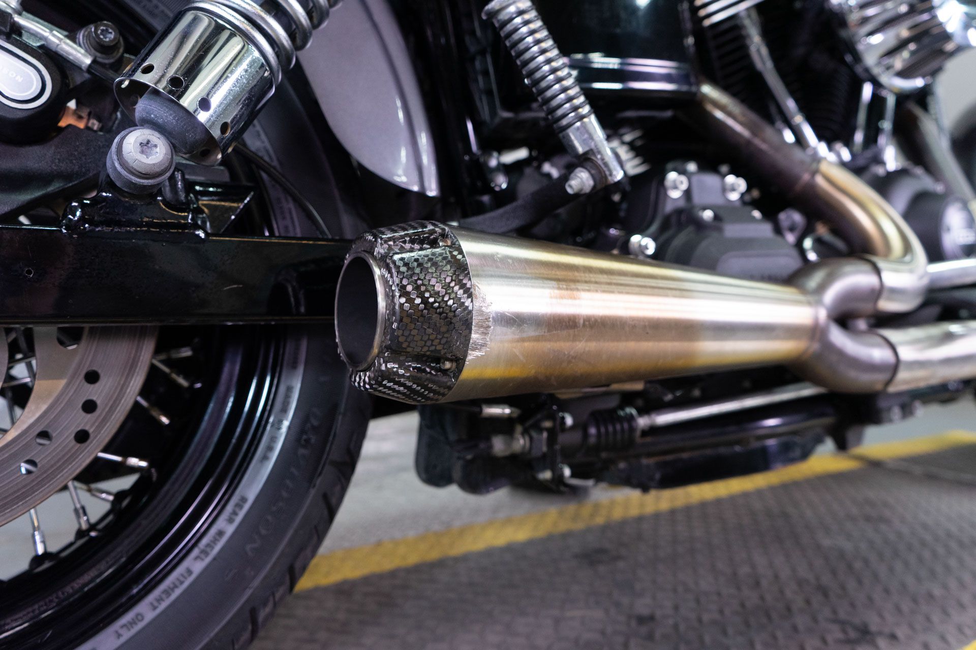 2014 Harley-Davidson Dyna® Street Bob® in Sacramento, California - Photo 9