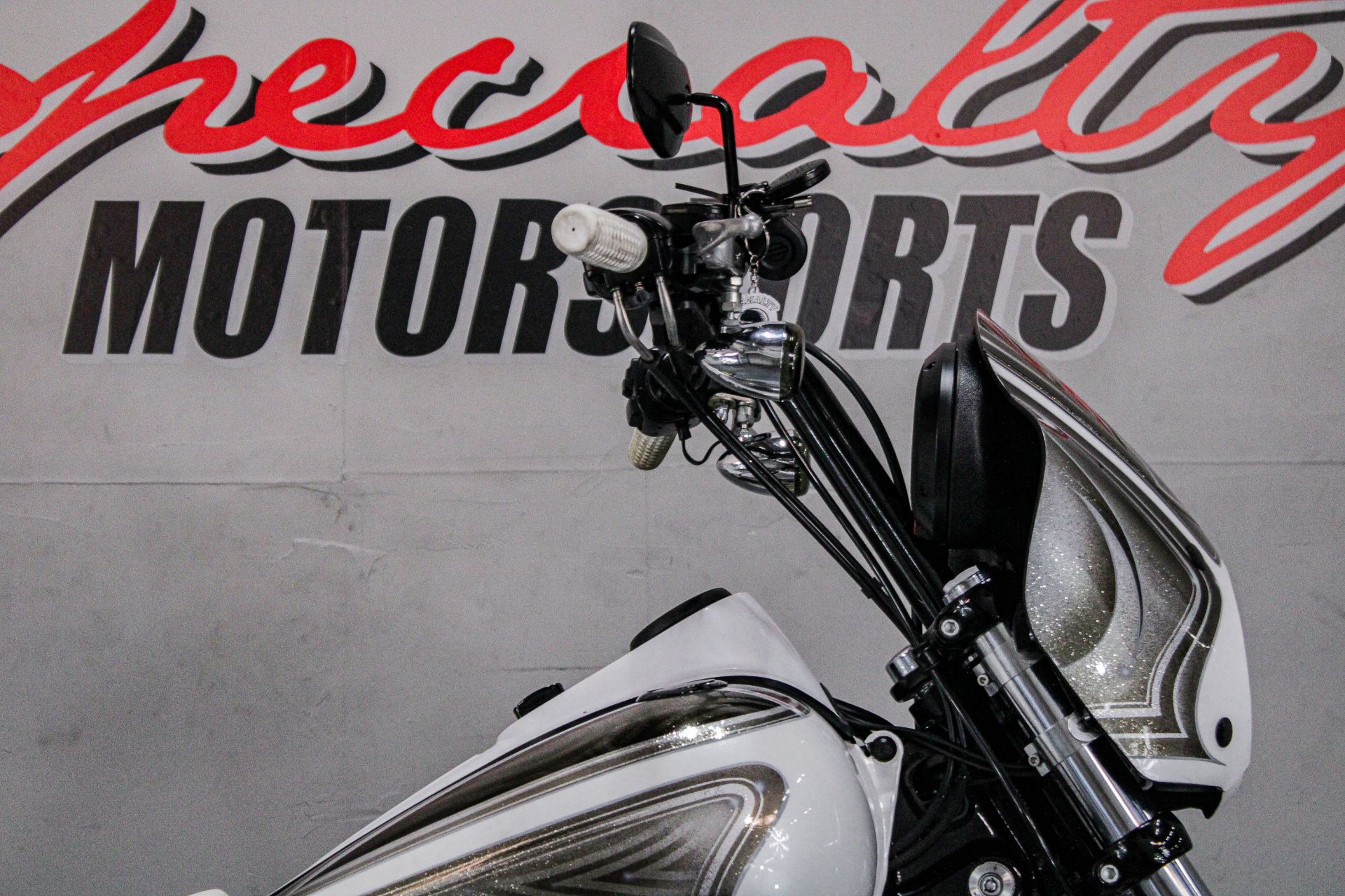 HAR307149 - 2014 - Harley-Davidson - Dyna® Street Bob® Right Handle Bars - Photo 2