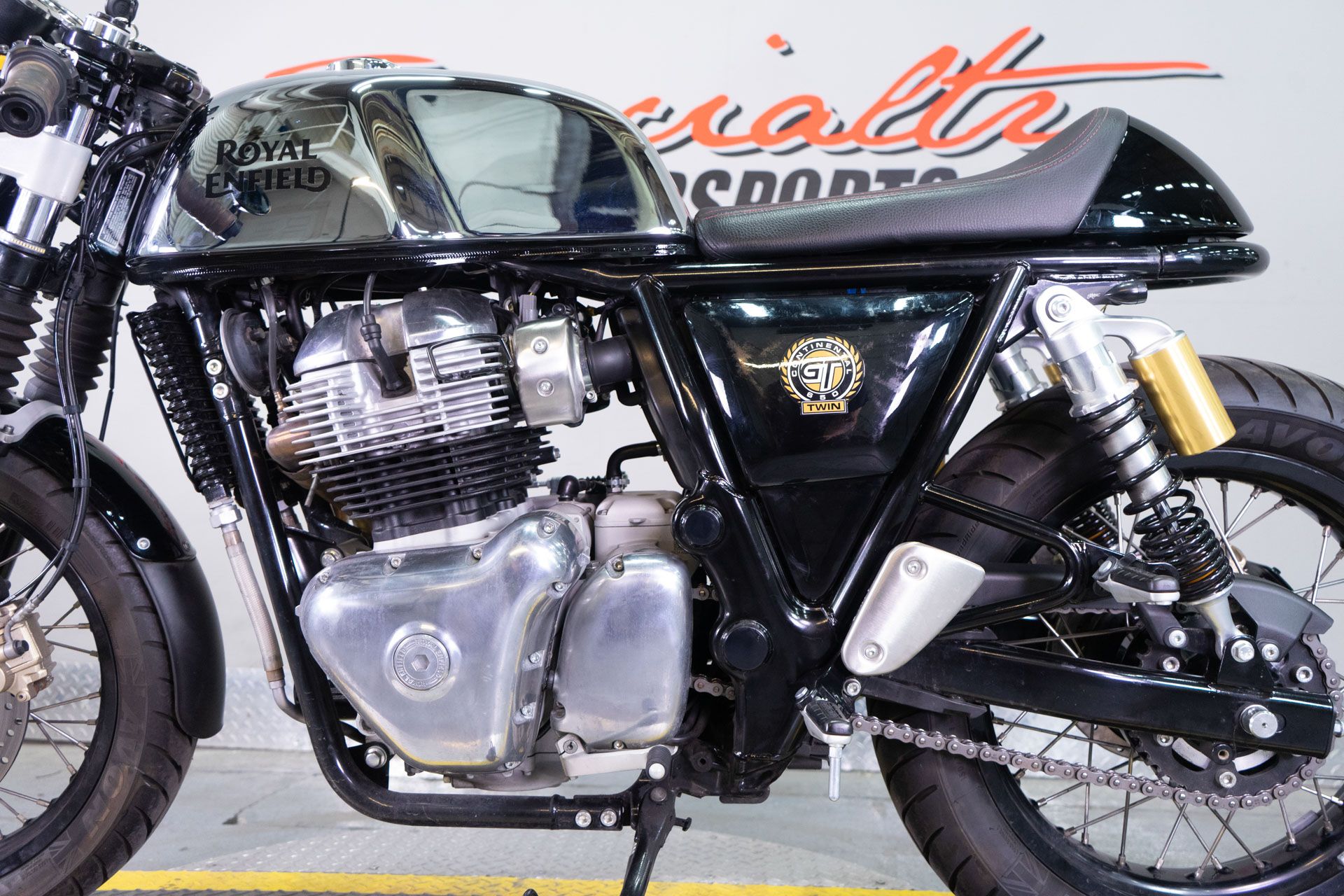 2022 Royal Enfield INT650 in Sacramento, California - Photo 14