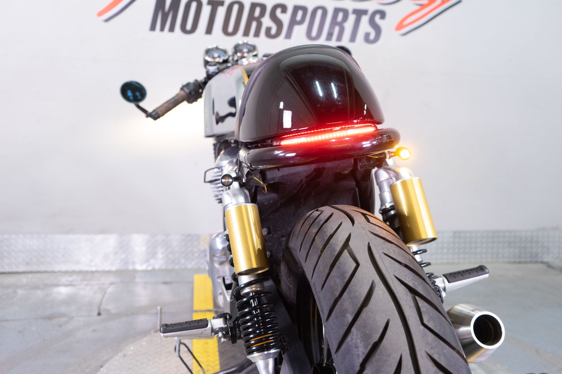 2022 Royal Enfield INT650 in Sacramento, California - Photo 19