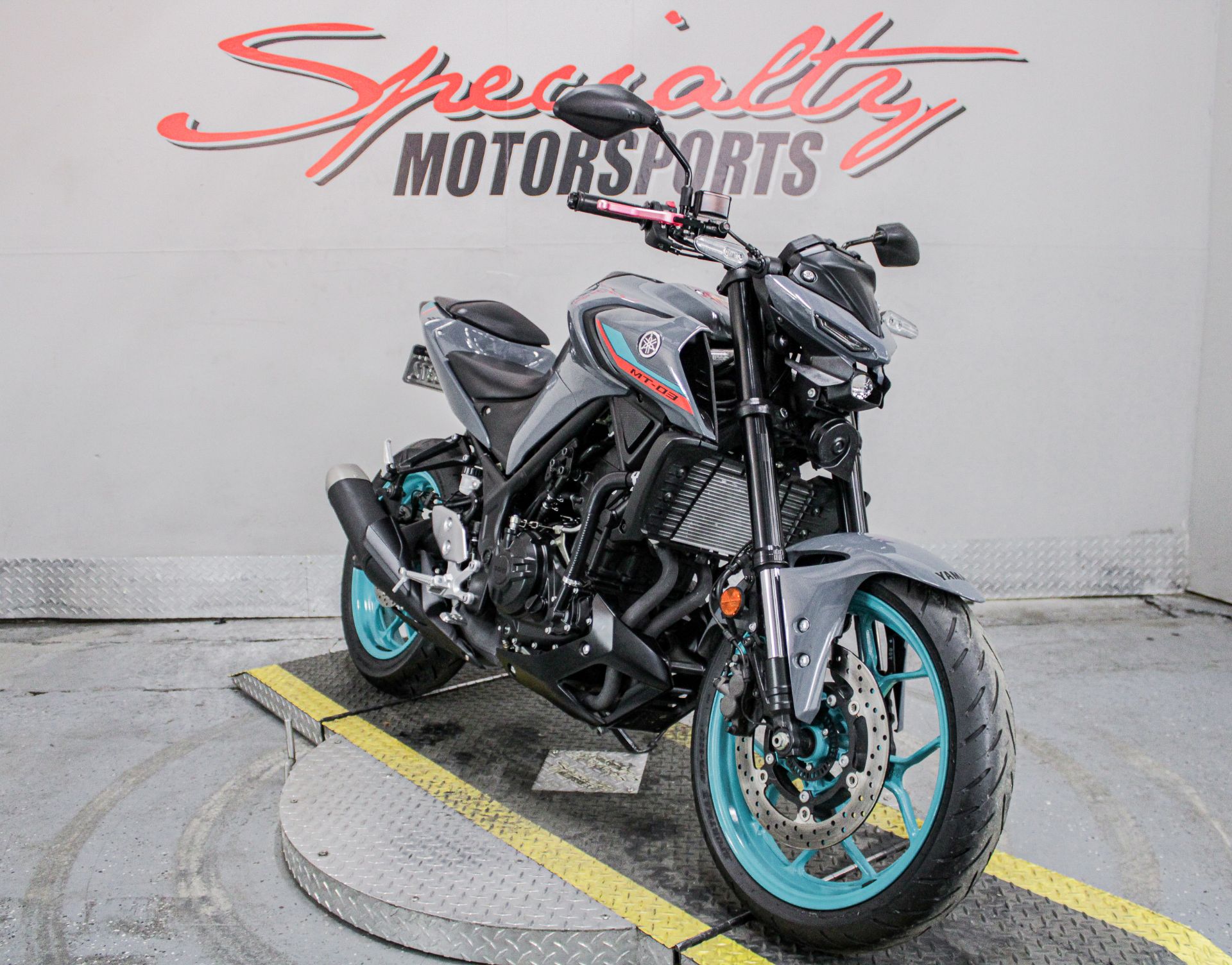 2023 Yamaha MT-03 in Sacramento, California - Photo 13