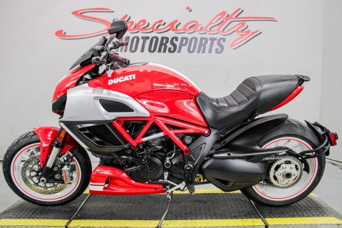 2013 Ducati Diavel Carbon in Sacramento, California - Photo 8