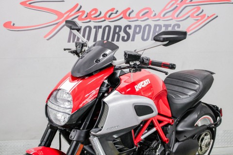 2013 Ducati Diavel Carbon in Sacramento, California - Photo 11