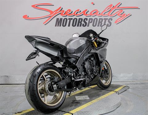 2014 Yamaha YZF-R1 in Sacramento, California - Photo 4