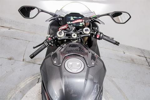 BMWF93141 - 2022 - BMW - S 1000 RR Dashboard - Photo 16