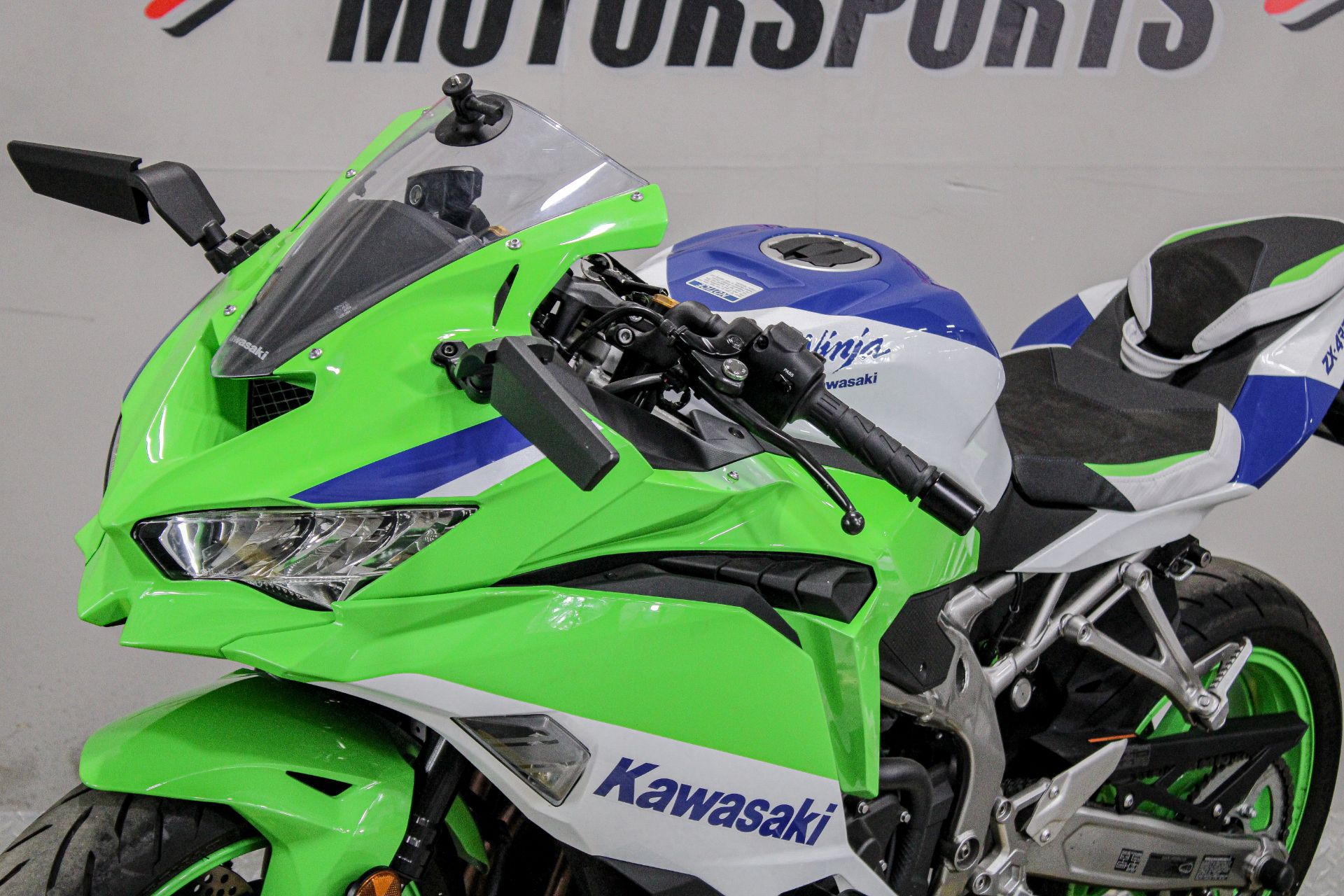 特価商品  ABS ZX-4RR Ninja Kawasaki 2024 Used | in Motorcycles 乳液・ミルク