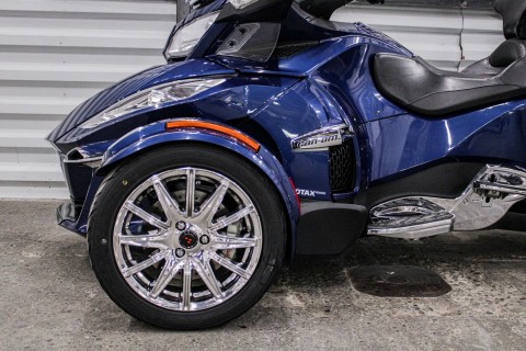 2017 Can-Am Spyder RT Limited in Sacramento, California - Photo 7