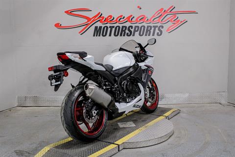 2025 Suzuki GSX-R600 in Sacramento, California - Photo 5