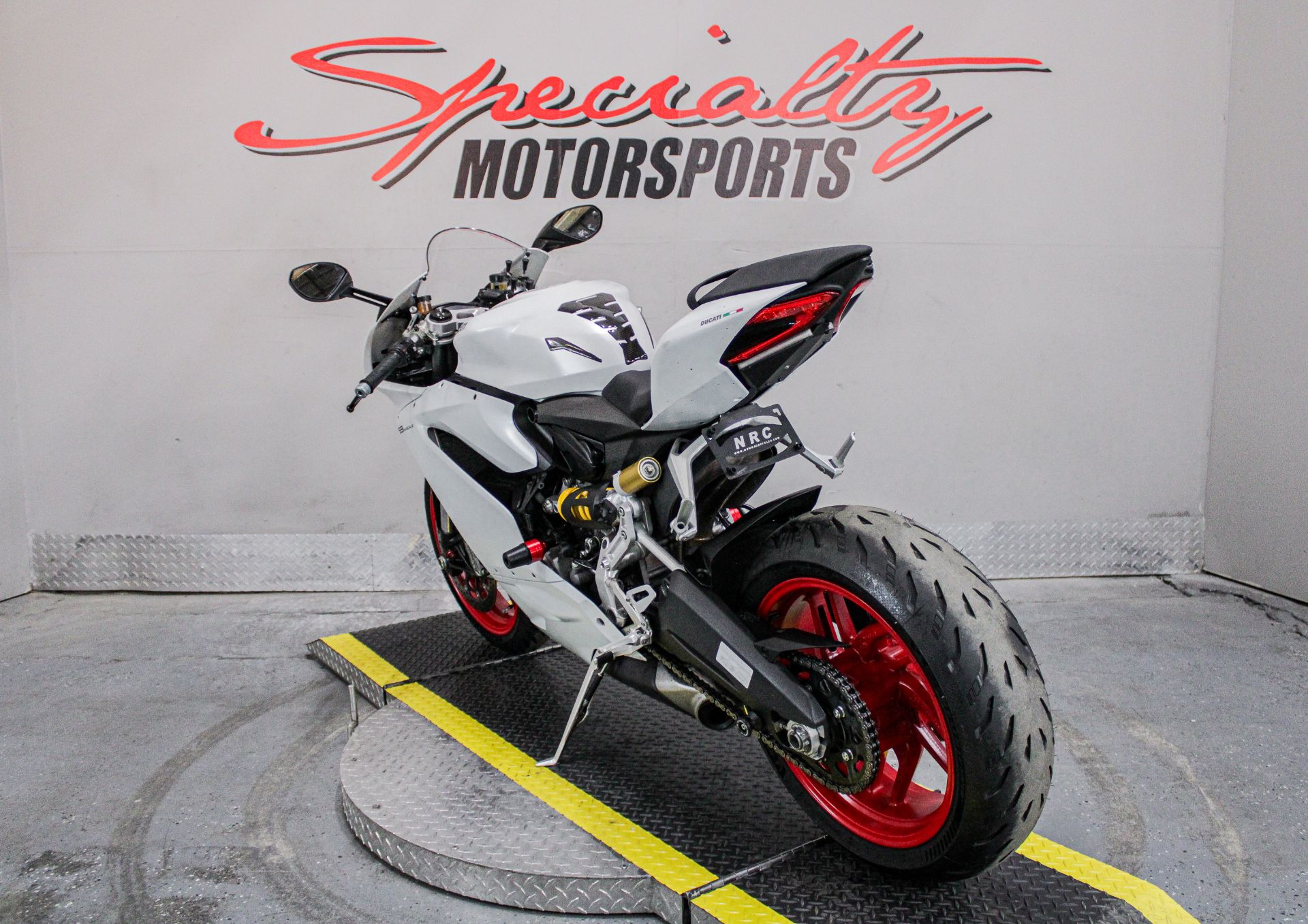 DUC002107 - 2016 - Ducati - 959 Panigale  Rear Left Side Angle - Photo 7