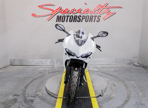 DUC002107 - 2016 - Ducati - 959 Panigale Front View - Photo 12