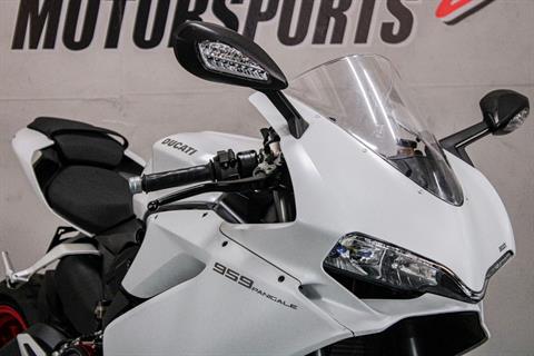 DUC002107 - 2016 - Ducati - 959 Panigale Front Right Zoomed In - Photo 14