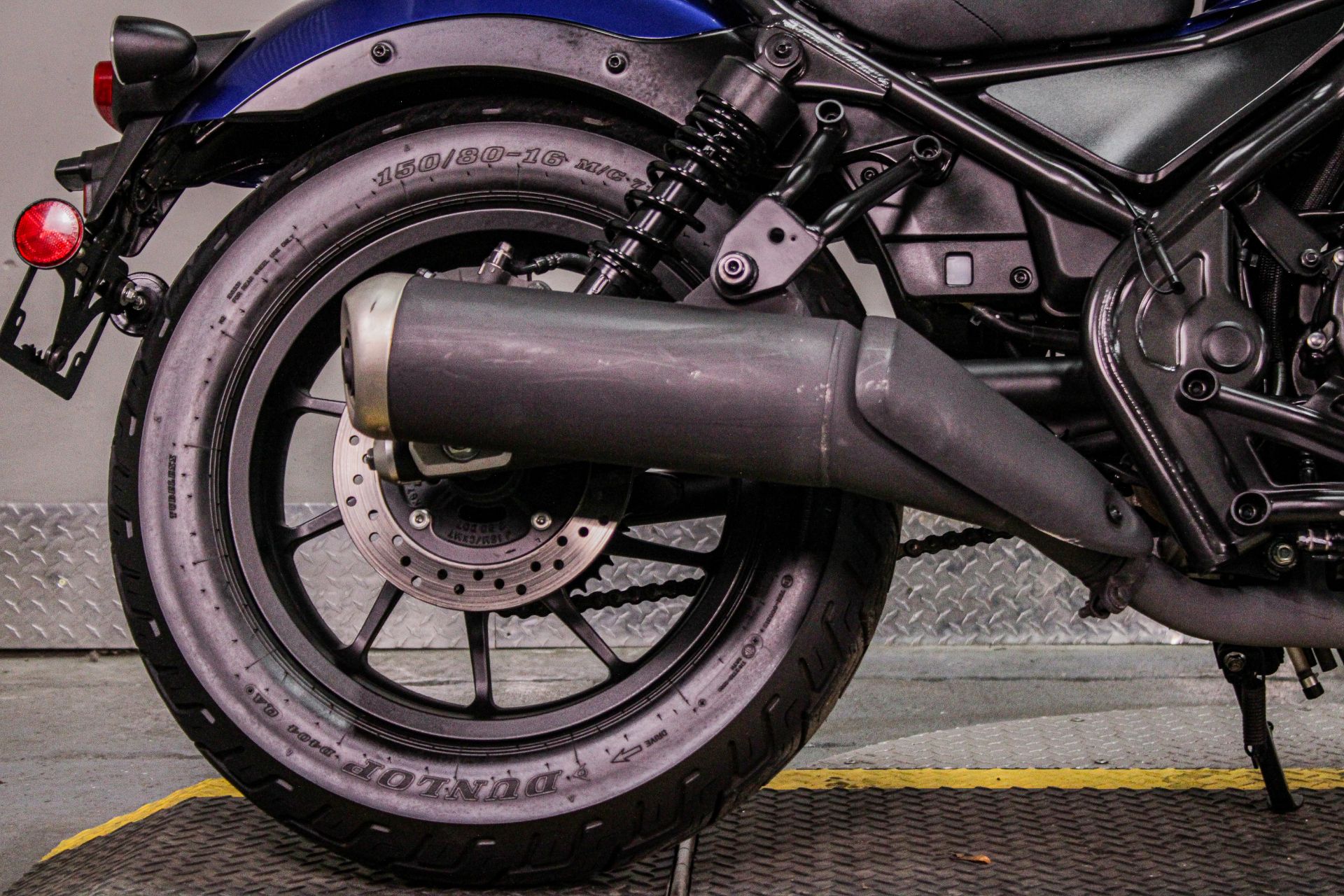 2022 Honda Rebel 300 in Sacramento, California - Photo 4