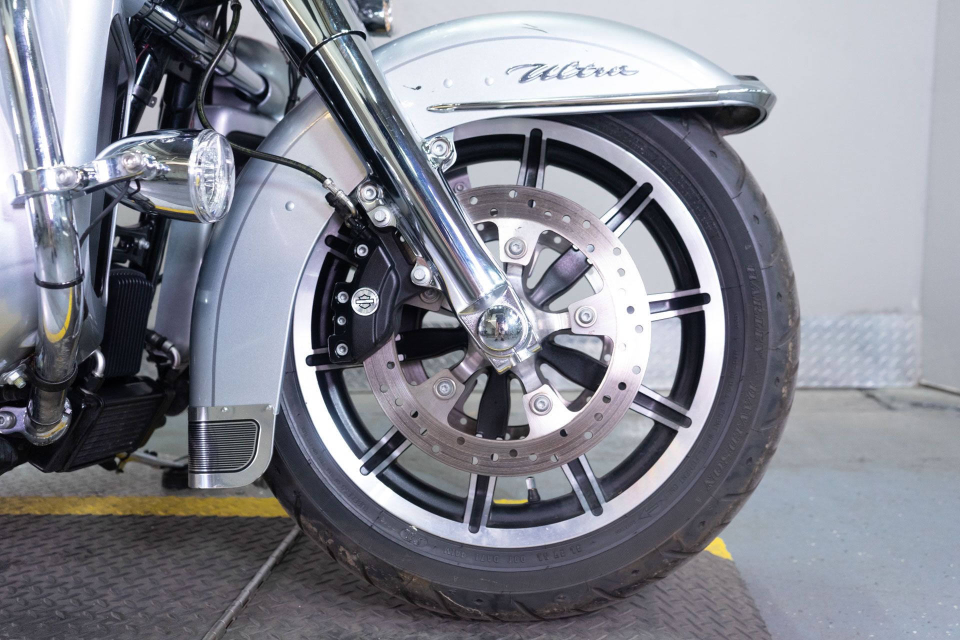 2015 Harley-Davidson Electra Glide® Ultra Classic® in Sacramento, California - Photo 9