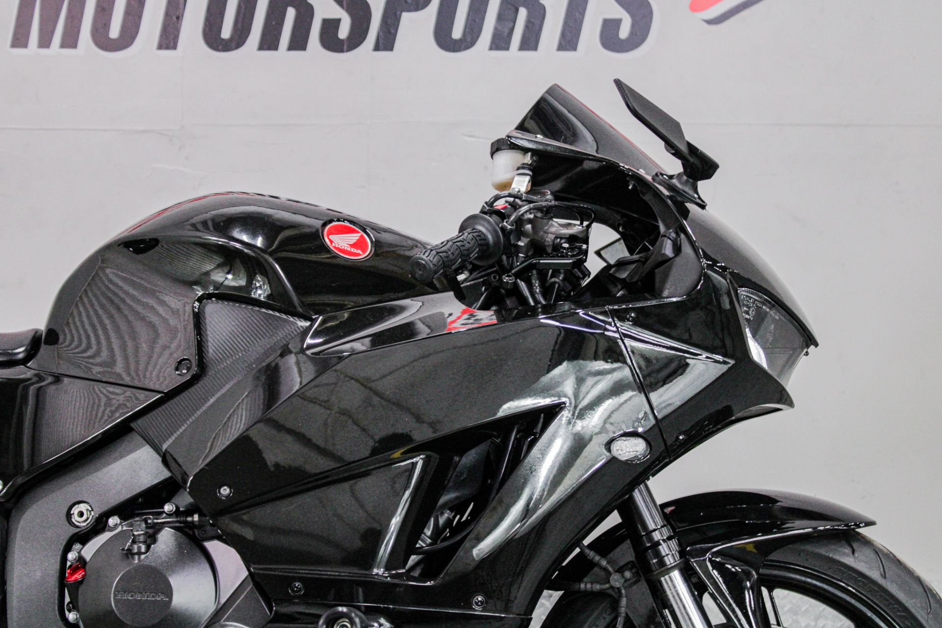 2016 Honda CBR600RR in Sacramento, California - Photo 2