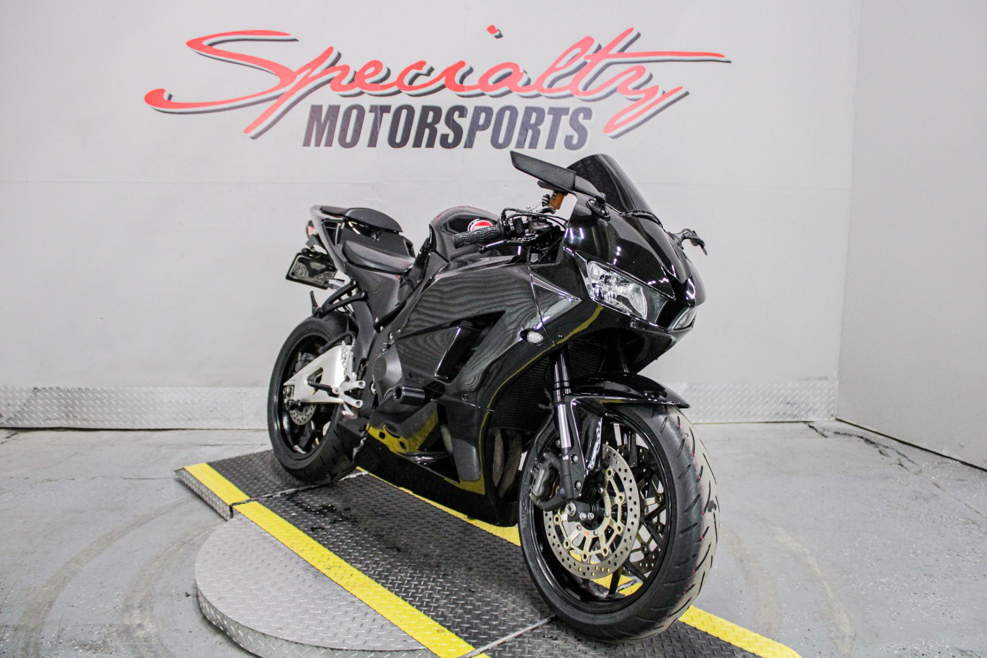 2016 Honda CBR600RR in Sacramento, California - Photo 13