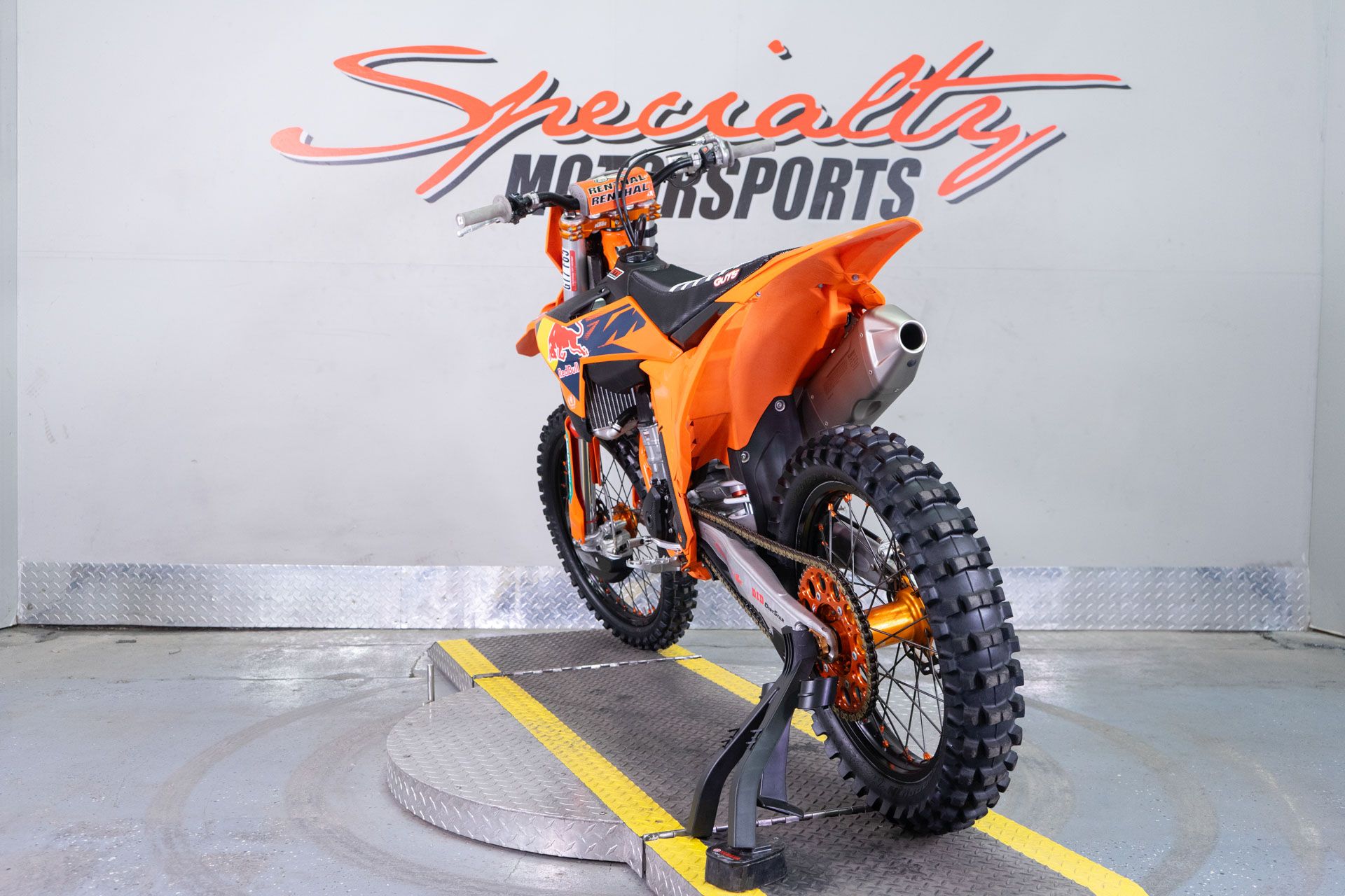 2024 KTM 450 SX-F in Sacramento, California - Photo 5