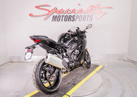 2025 Kawasaki Ninja ZX-4R ABS in Sacramento, California - Photo 5