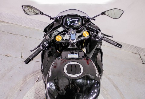 2025 Kawasaki Ninja ZX-4R ABS in Sacramento, California - Photo 16