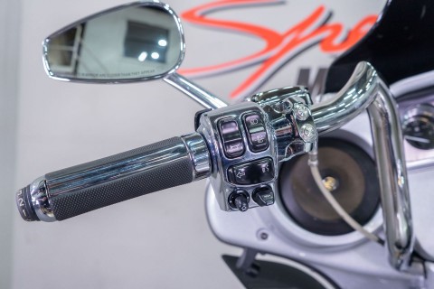 2017 Harley-Davidson CVO™ Limited in Sacramento, California - Photo 17