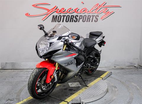 SUZ100505 - 2021 - Suzuki Motor of America Inc. - GSX-R750 Front Left Side View - Photo 10