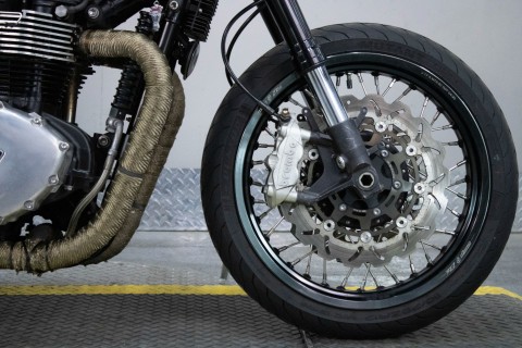 2014 Triumph Thruxton in Sacramento, California - Photo 3