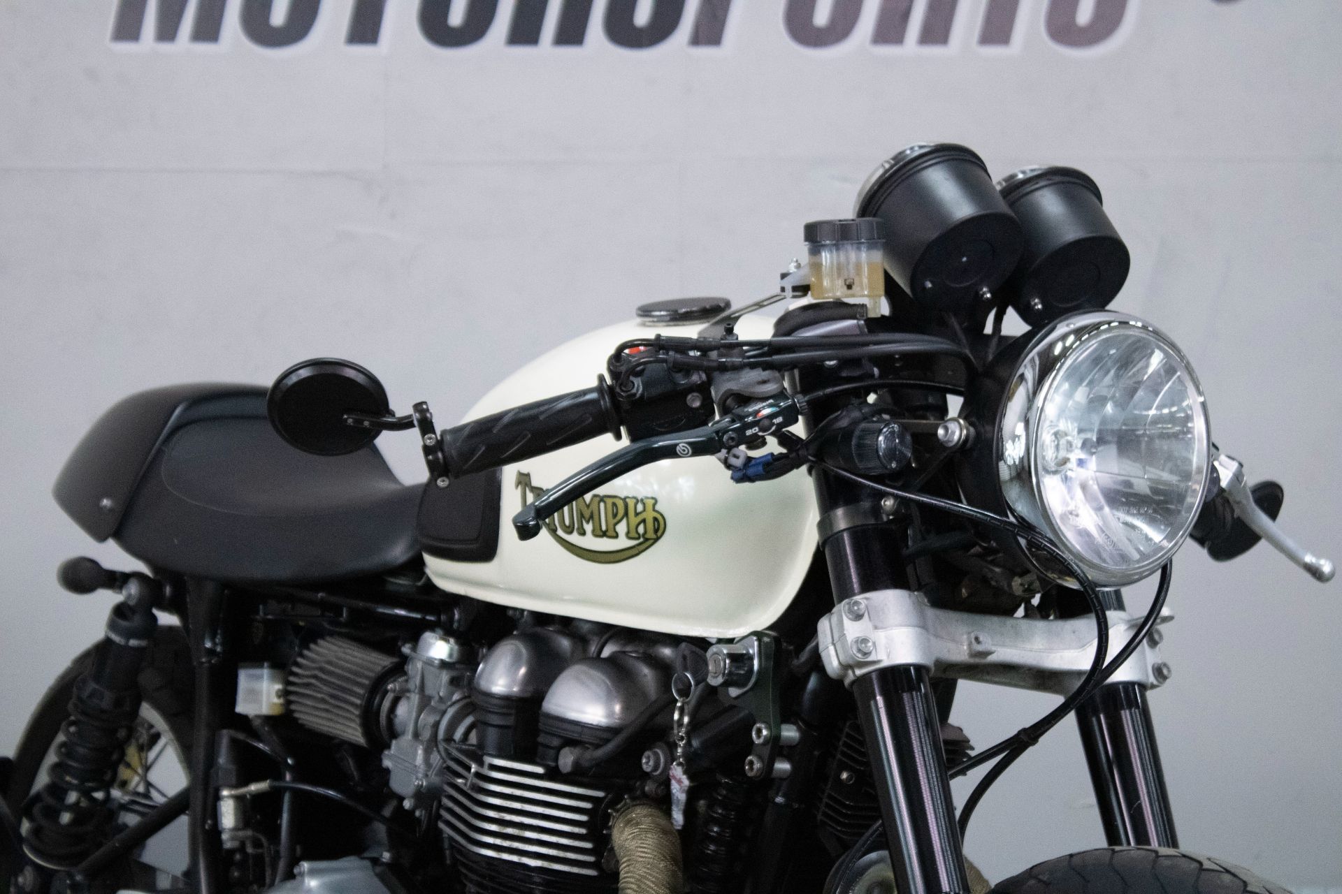 2014 Triumph Thruxton in Sacramento, California - Photo 14