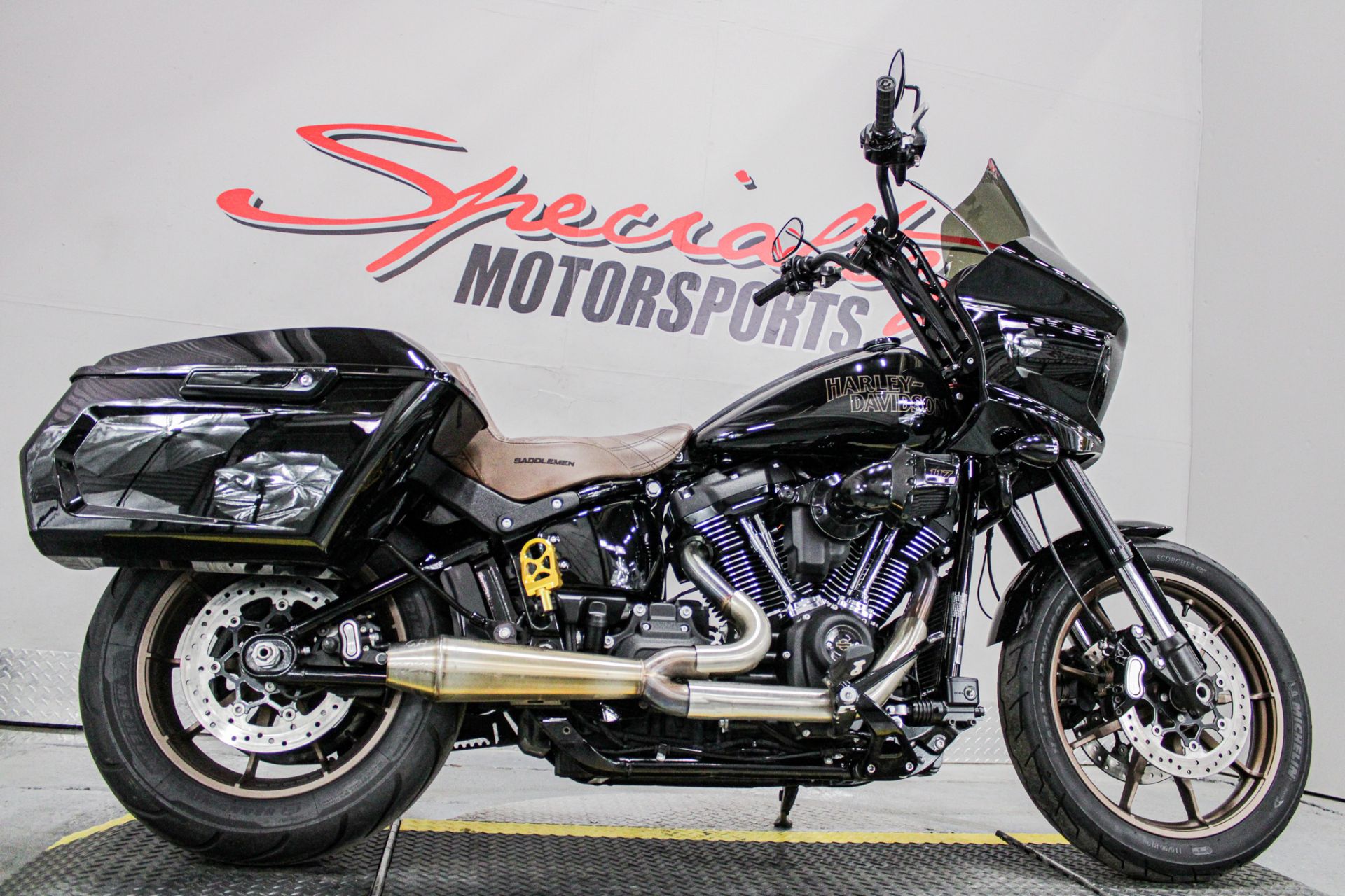 Lower Right Side Angle - Photo 15