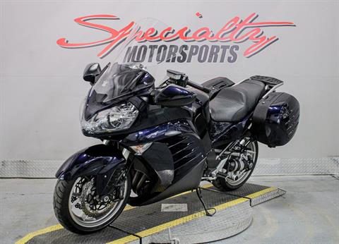 ドギラゴン剣 WINNER ドギラゴン剣 winner Kawasaki ZX-10R: Two-Time World Champion