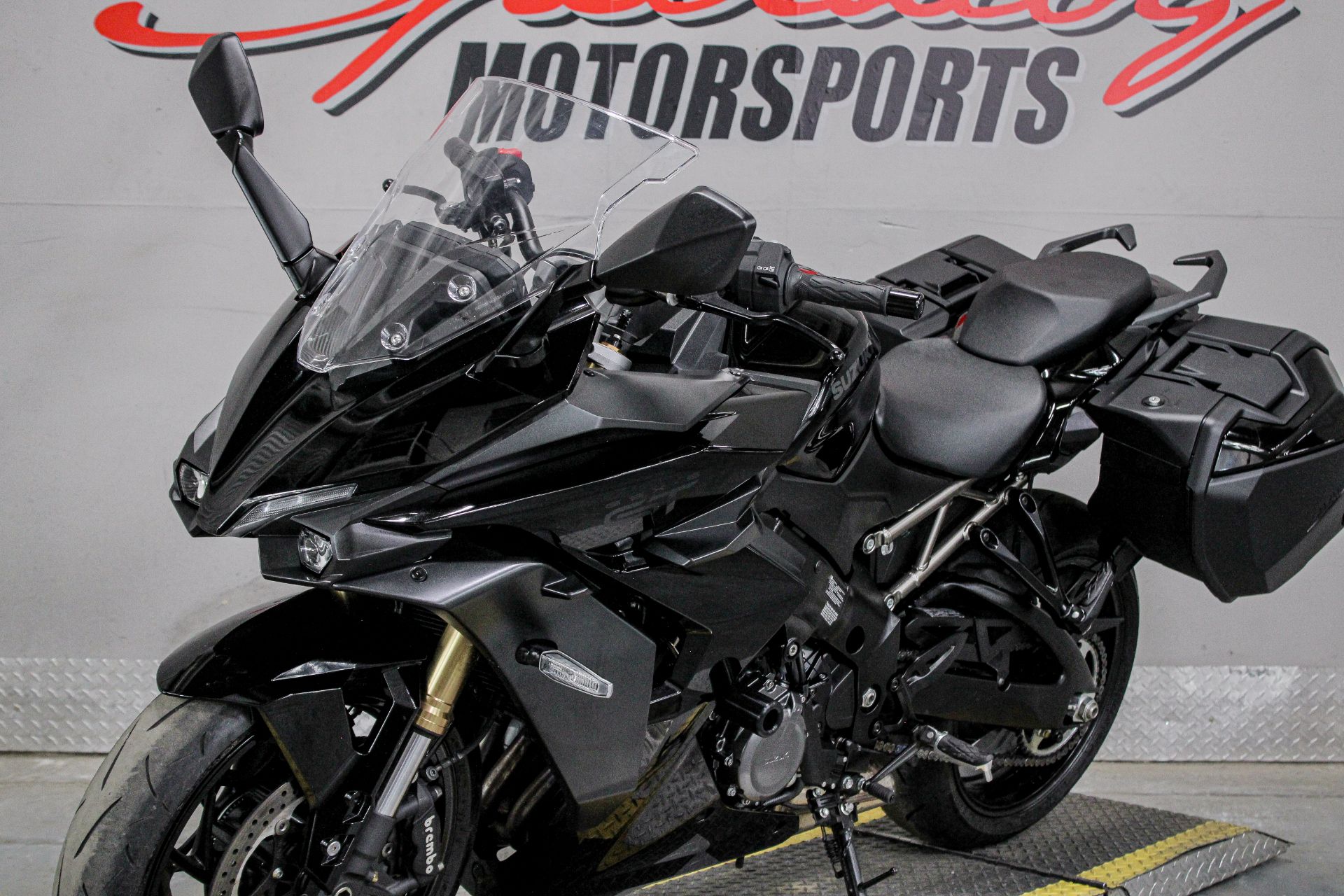 GENERATIONS - Suzu Page 3: 2001 to 2003 - 3rd Generation Suzuki GSX-R600 with