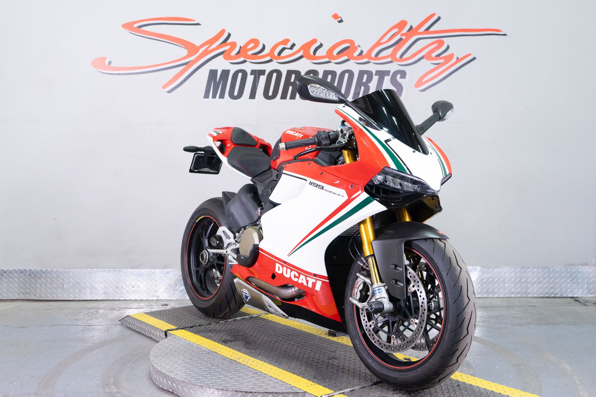 2012 Ducati 1199 Panigale S Tricolore in Sacramento, California - Photo 2